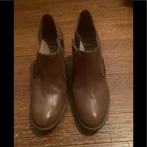 Jack Rogers Booties- Kyle - Oak size 9.5